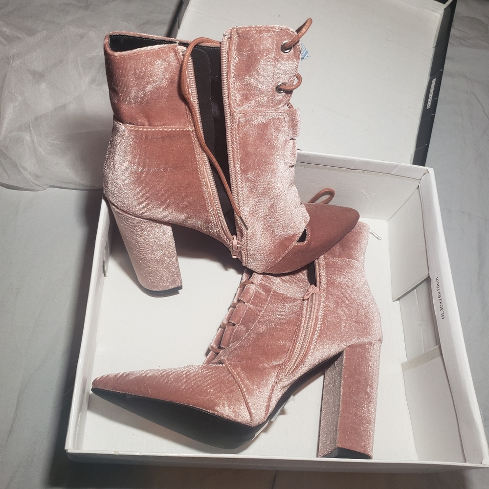 Qupid ROSE GOLD boots